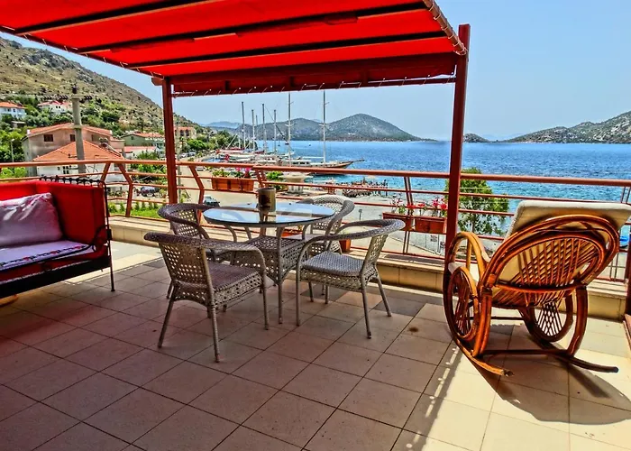 Penthouse 4* בוזבורון